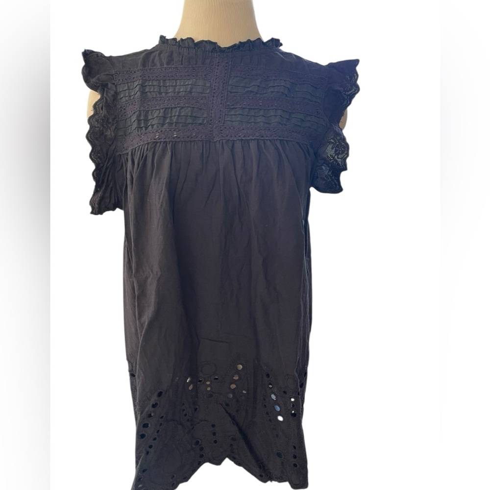 JENNIFER & GRACE Black Eyelet Flutter Sleeve Ruffle Pullover Top Size LARGE - Picture 3 of 12
